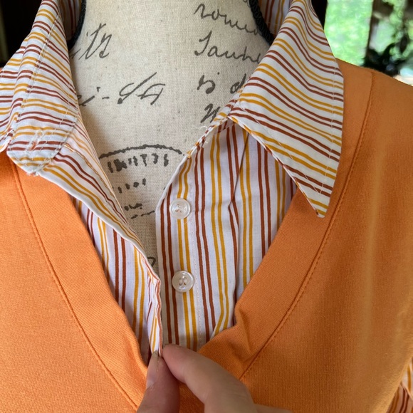 Woman’s Samantha Stuart 2 in one shirt perfect for fall - Picture 5 of 16